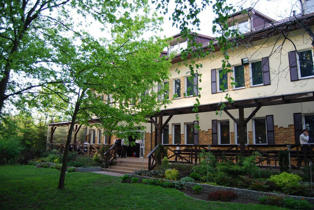 Park Na Wojskiego Bed and Breakfast Marki  Exterior foto